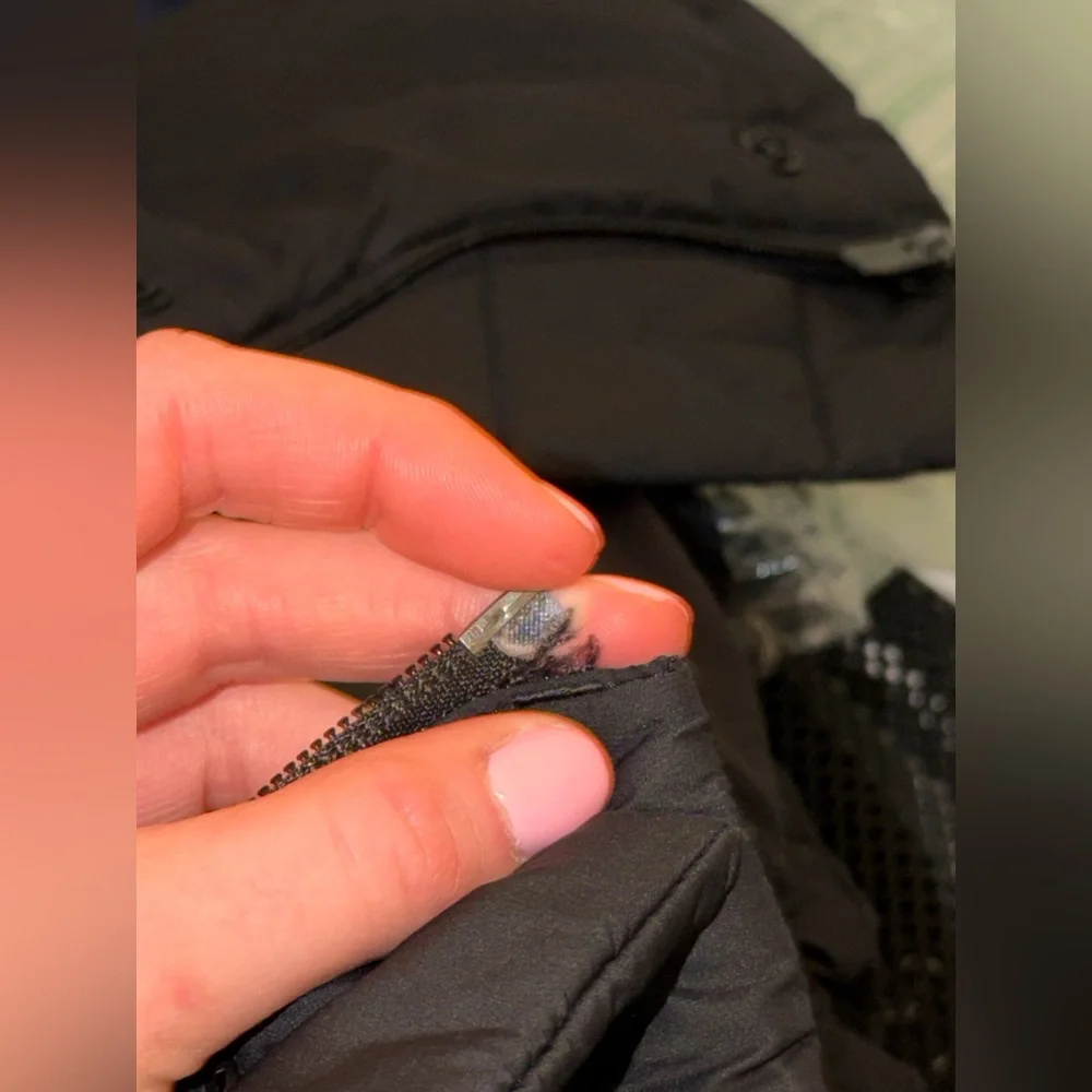 Women's lululemon Black Puffer Jacket - Picture 8 of 9